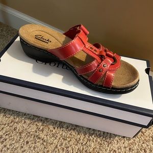 Womens Size 5 Clarks Footwear